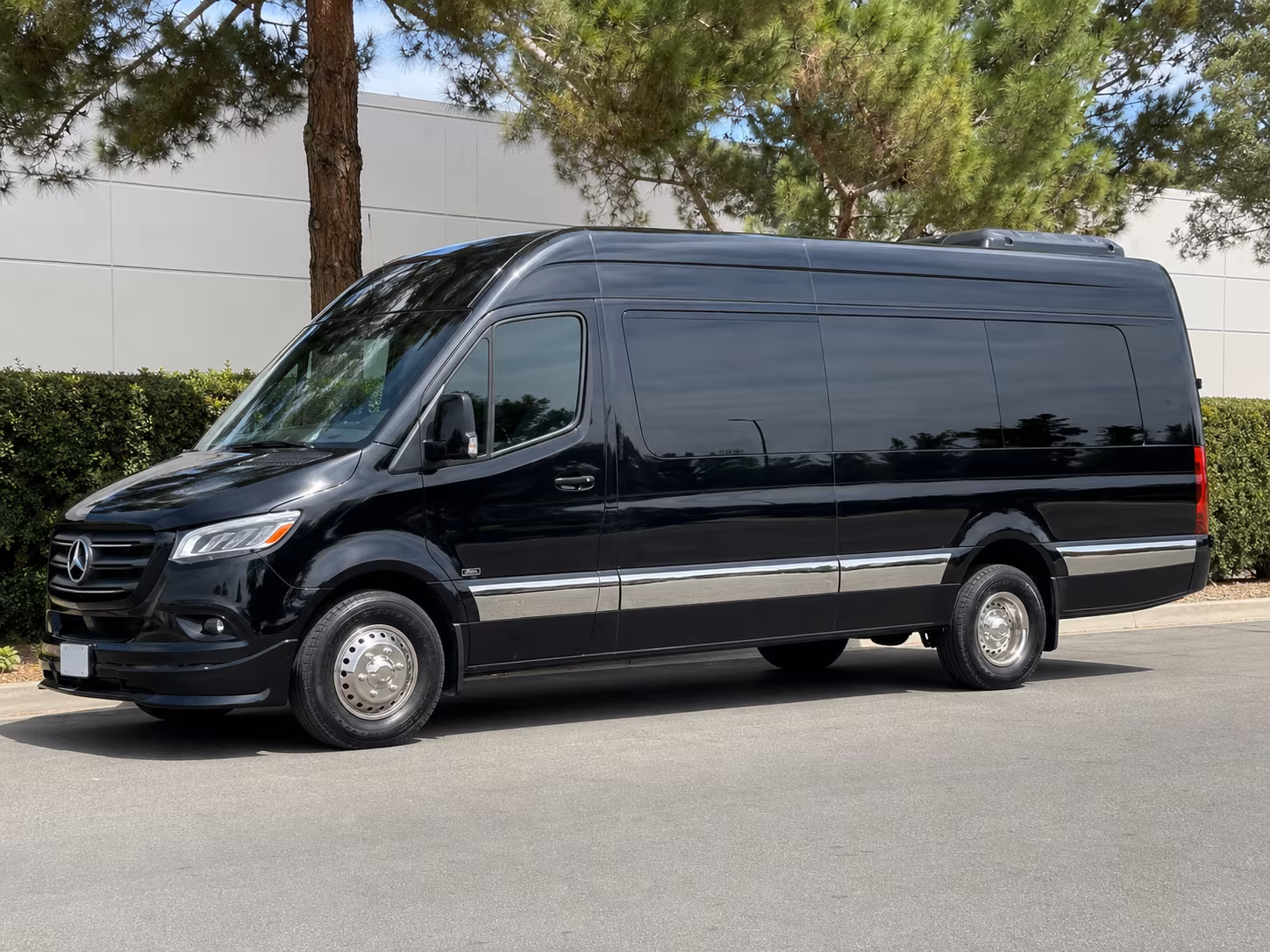 Garden Grove Airport Shuttle & Transportation party bus exterior