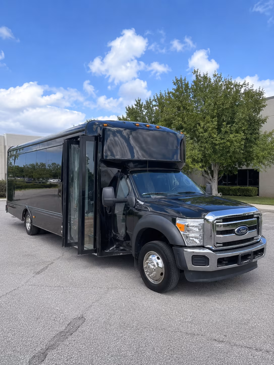 Garden Grove Winery Tour & Pub Crawl Transportation party bus exterior