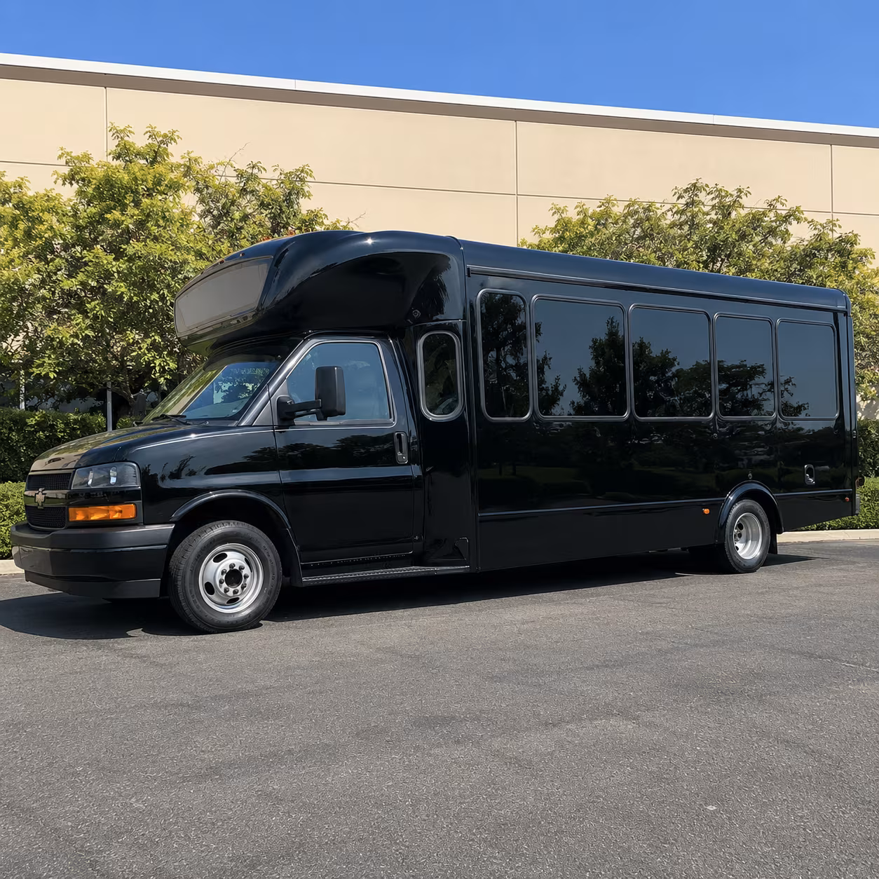 Orange Homecoming & Prom Party Bus Rentals