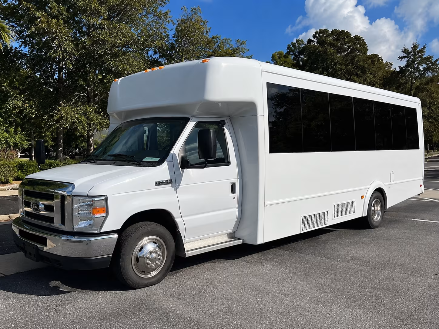 Placentia Winery Tour & Pub Crawl Transportation