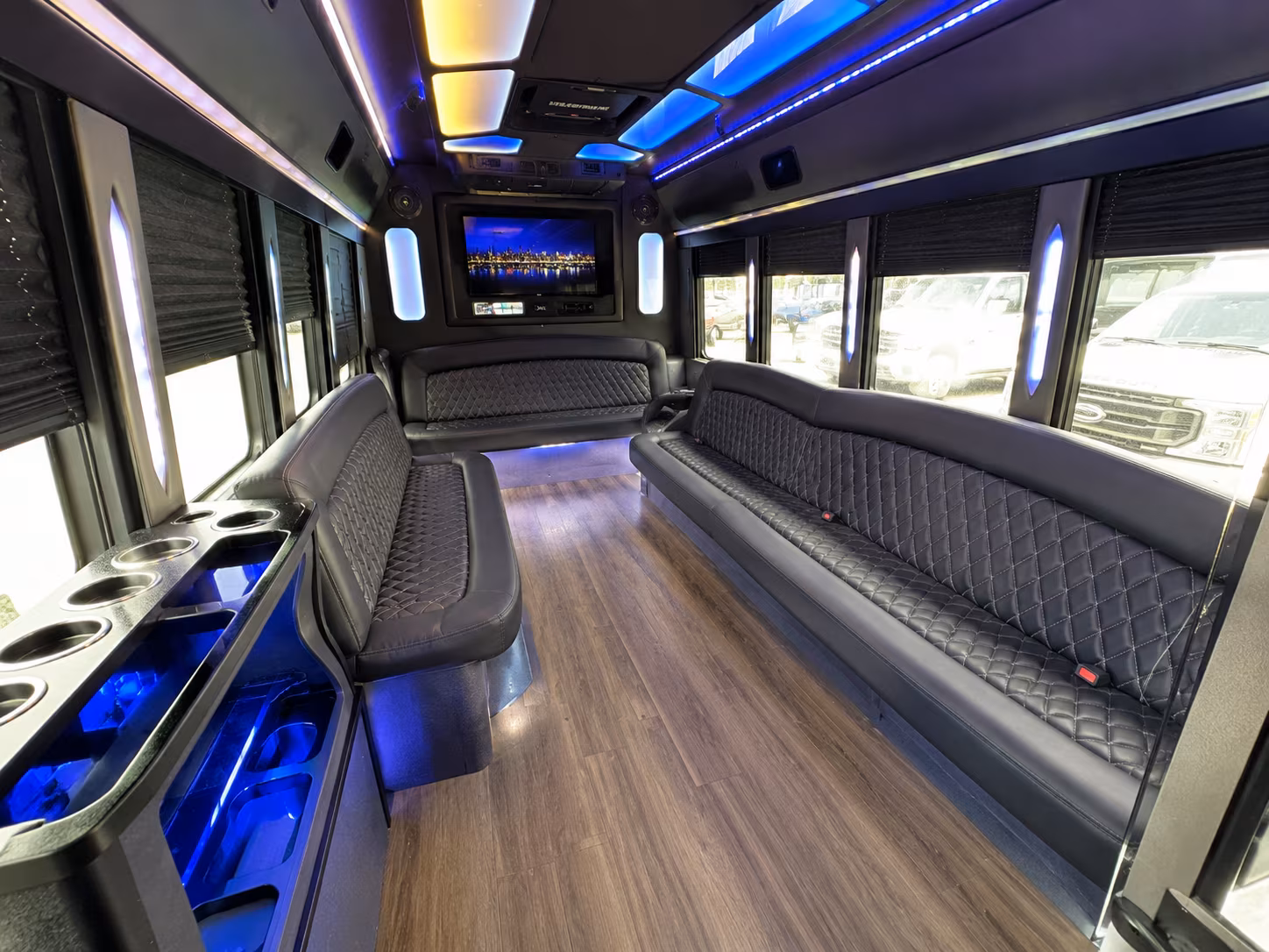 Tustin Winery Tour & Pub Crawl Transportation