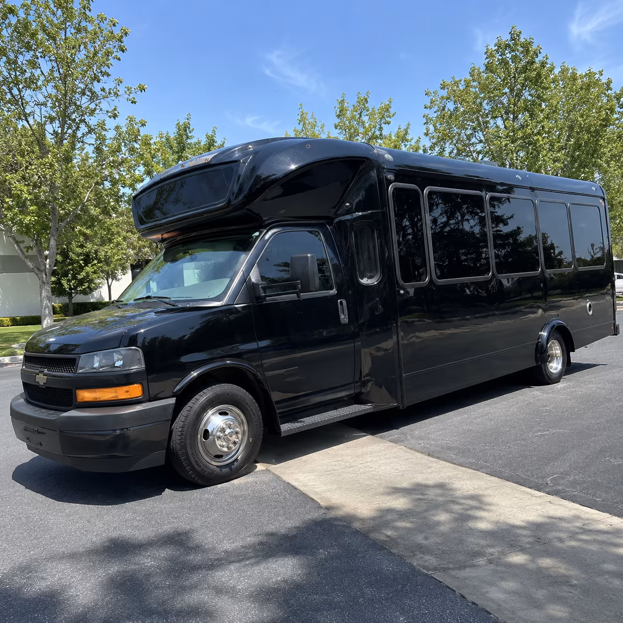 Westminster Winery Tour & Pub Crawl Transportation